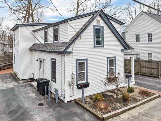 House for sale in Dover, Strafford County