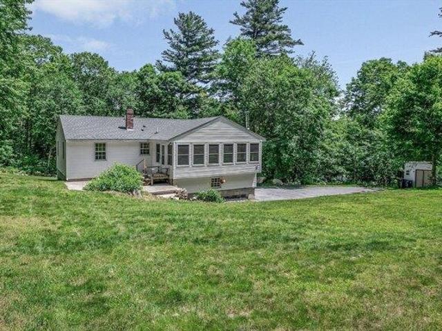 House for sale in Dracut, Massachusetts
