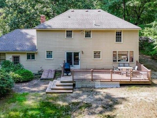 House for sale in Dracut, Middlesex County
