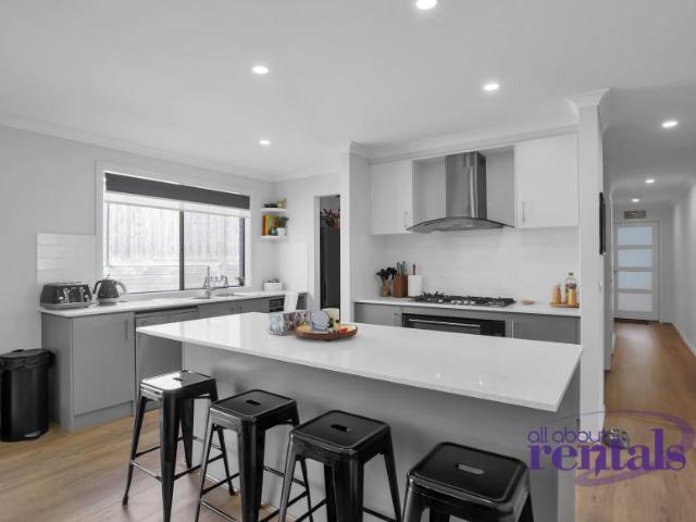 House for rent in Drouin, Victoria