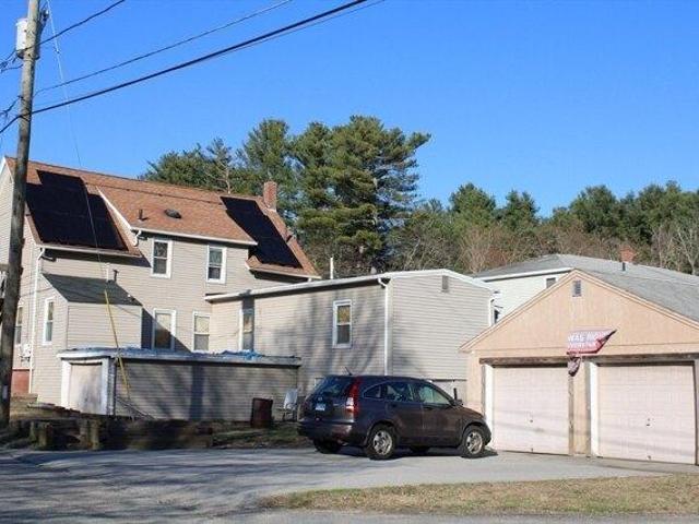 House for sale in Dudley, Massachusetts
