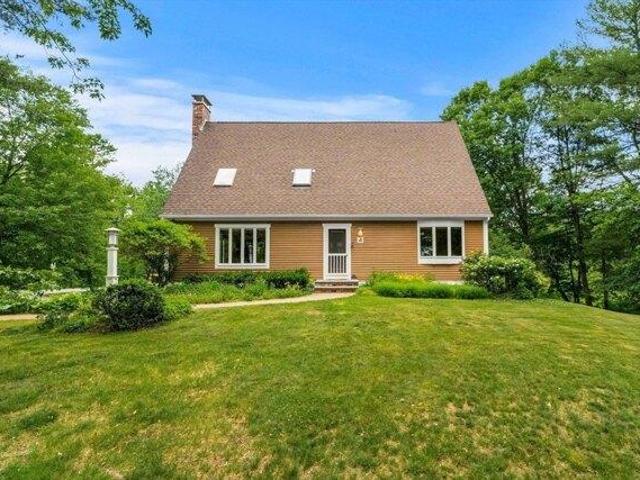 House for sale in Dunstable, Massachusetts