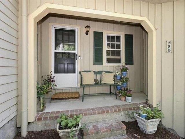 House for sale in Dunstable, Massachusetts