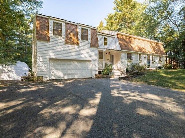 House for sale in Northwest Duxbury, Duxbury