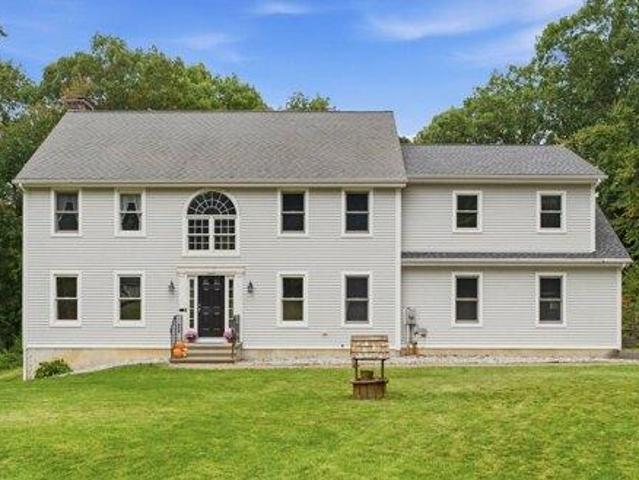 House for sale in Skinnerville, East Hampton