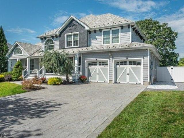 House for sale in East Hanover, Morris County