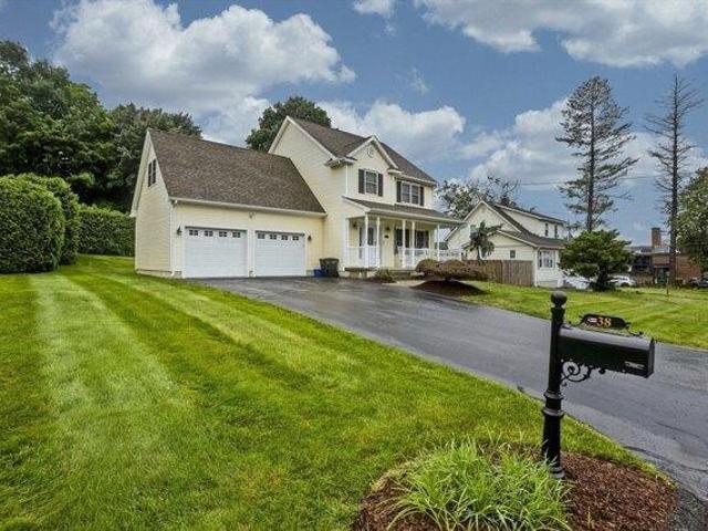 House for sale in Hampden, Massachusetts
