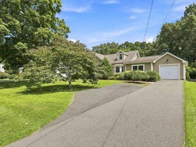 House for sale in Hampden, Massachusetts
