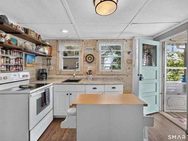 House for sale in East Lyme, Connecticut
