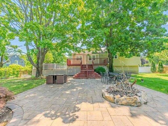 House for sale in Huntington, New York