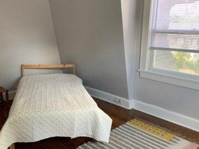 House for sale in East Orange, Essex County
