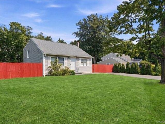 House for sale in Centereach, New York