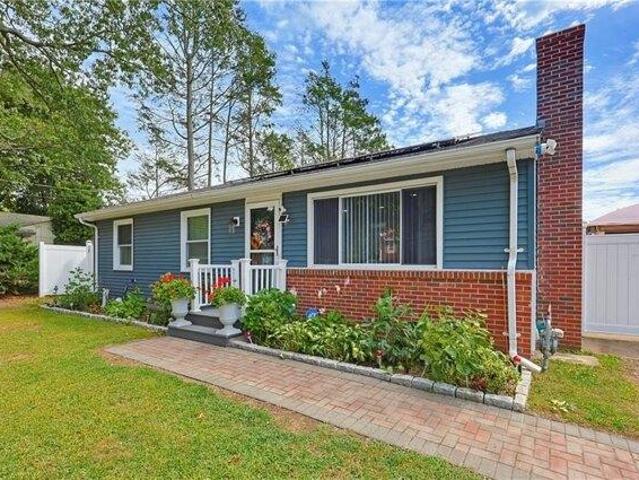 House for sale in Rumford, East Providence