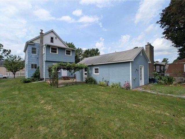 House for sale in Jamesville, New York