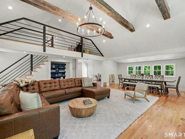 House for sale in Easton, Connecticut