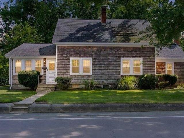 House for sale in North Easton, Easton