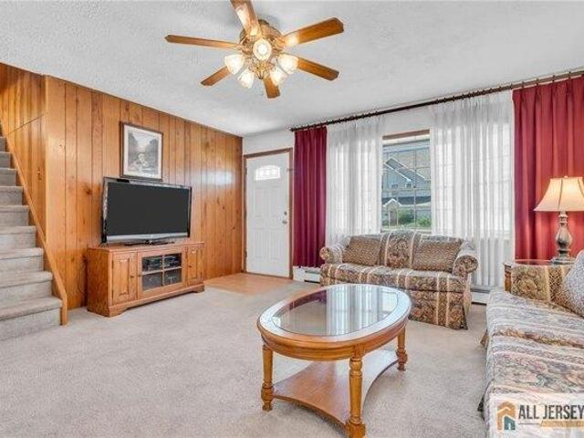 House for sale in Edison, New Jersey