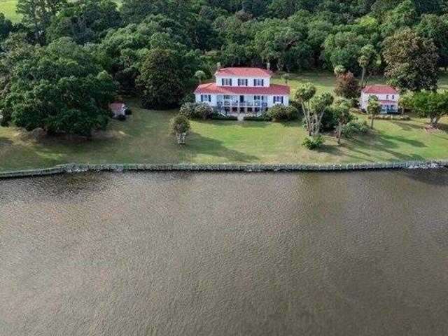 House for sale in Edisto Island, South Carolina