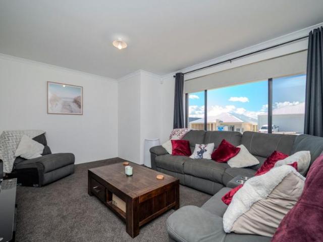 House for sale in Eglinton, Western Australia