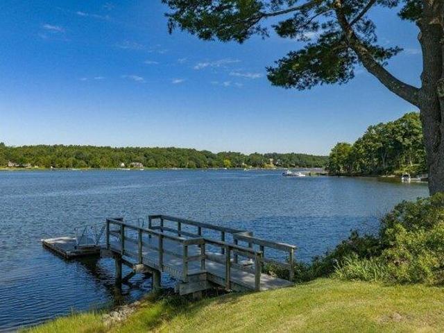 House for sale in Eliot, York County