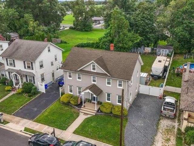 House for sale in Elmer, New Jersey