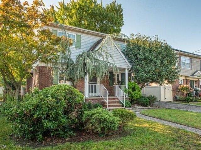 House for sale in Elmwood Park, Bergen County