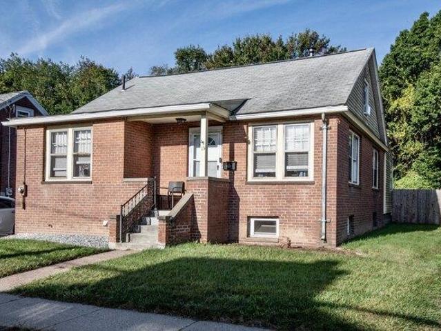 House for sale in Enfield, Connecticut
