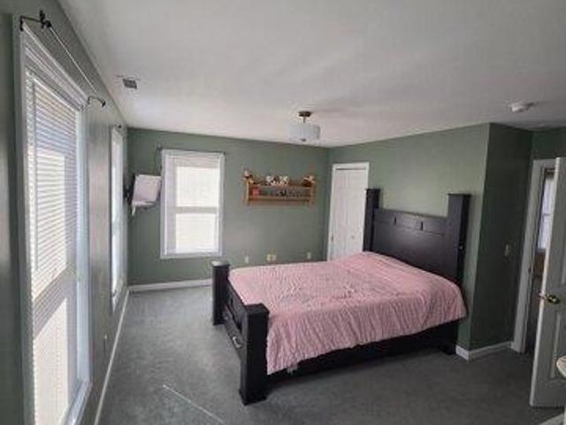 House for sale in Hazardville Historic District, Enfield