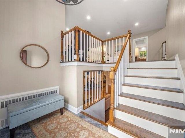 House for sale in Englewood Cliffs, Bergen County