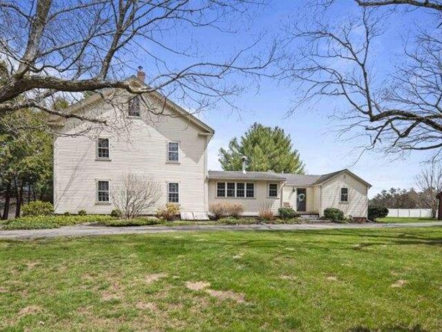 House for sale in New Hampshire