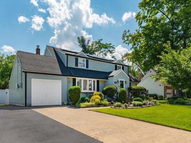 House for sale in Fair Lawn, New Jersey