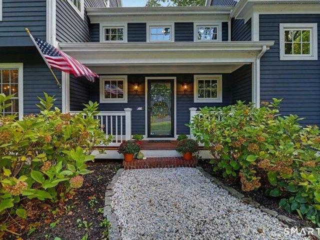 House for sale in Stratfield, Fairfield