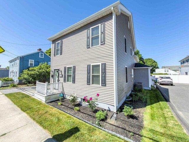 House for sale in Bristol, Massachusetts