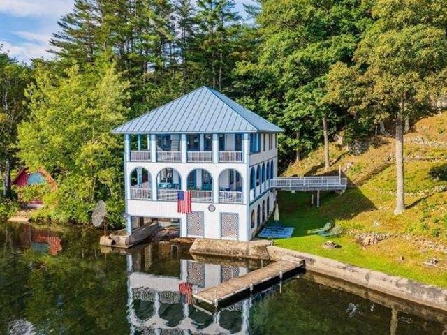 House for sale in Fairlee, Vermont