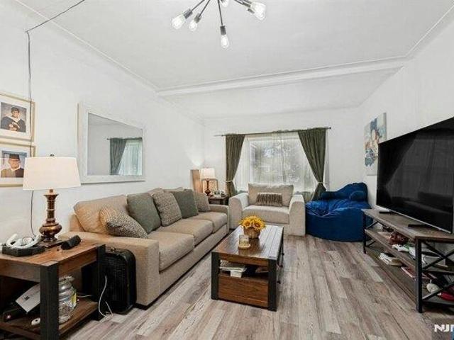 House for sale in Fairview, New Jersey