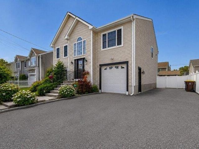 House for sale in Bristol, Massachusetts
