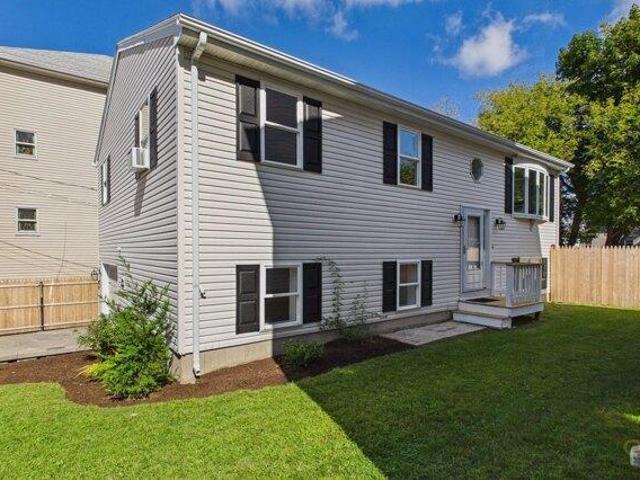 House for sale in Mechanicsville, Fall River