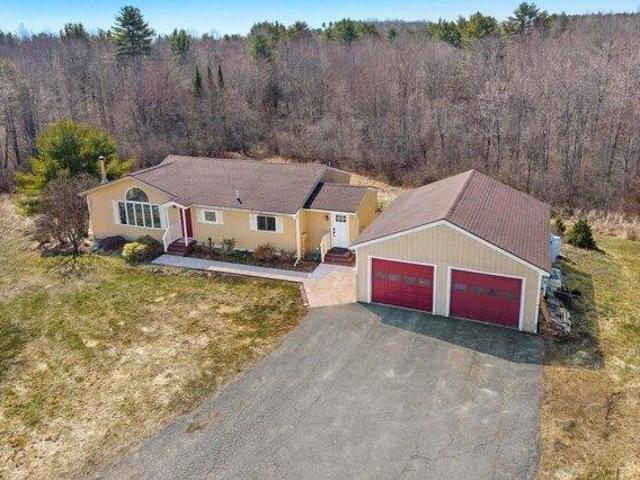 House for sale in Farmingdale, Maine