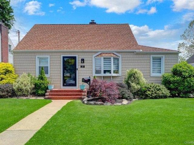 House for sale in Babylon, New York