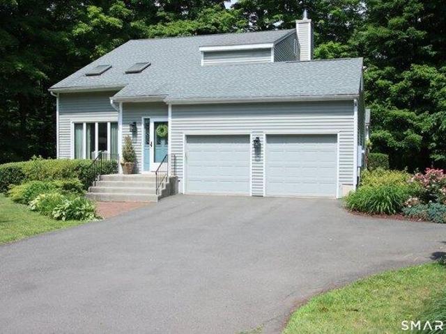 House for sale in Farmington, Connecticut