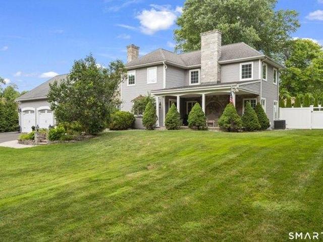 House for sale in Farmington, Connecticut