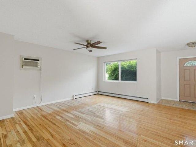 House for sale in Farmington, Connecticut