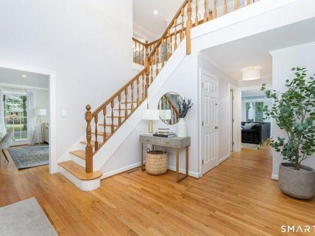 House for sale in Farmington, Capitol Planning Region