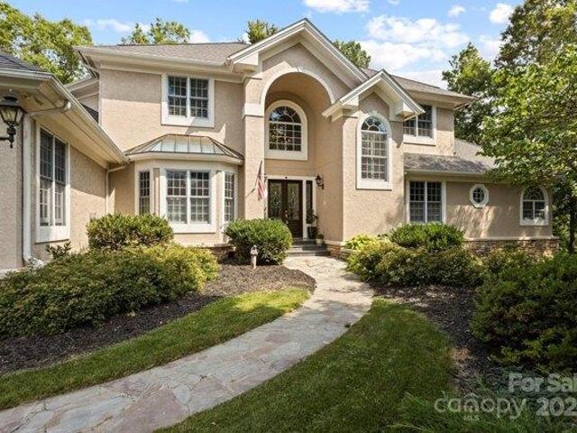 House for sale in Flat Rock, North Carolina