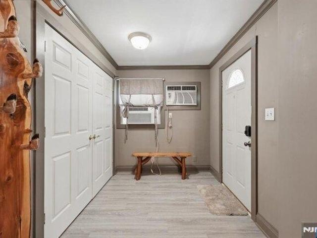 House for sale in Ringoes, New Jersey