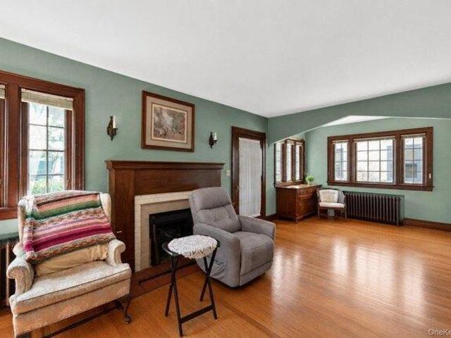 House for sale in Queens, Arverne