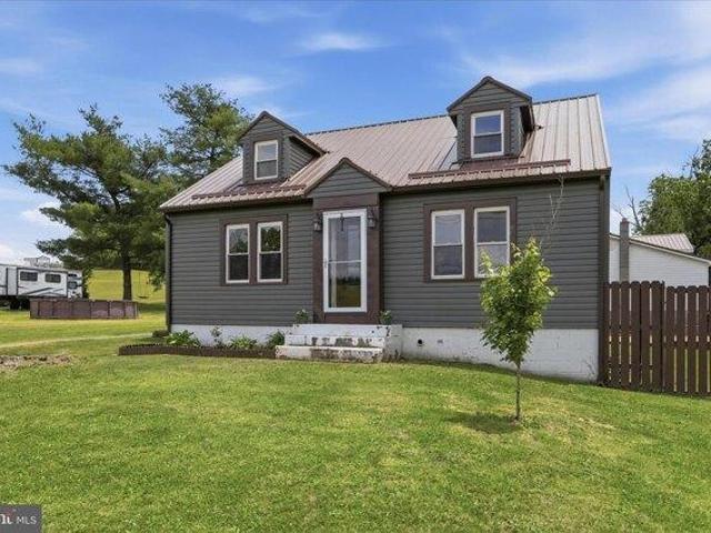 House for sale in Fort Ashby, West Virginia