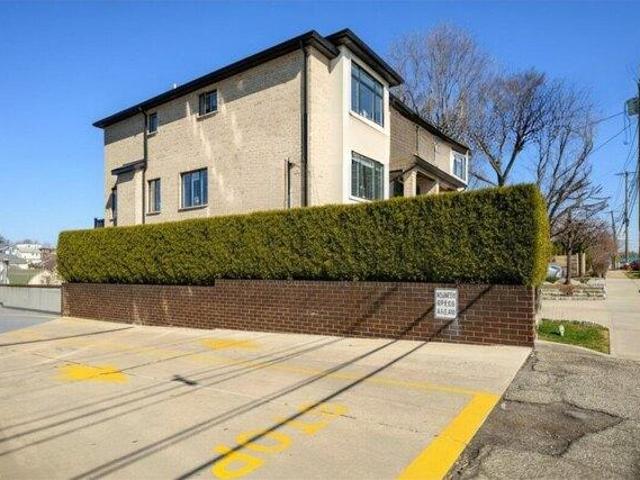 House for sale in Fort Lee, New Jersey