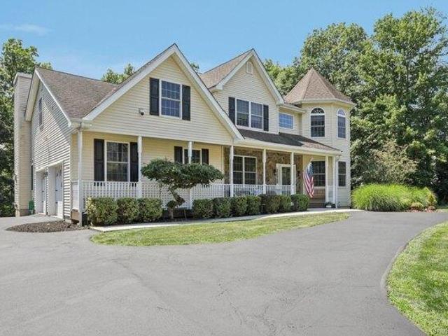 House for sale in Fort Montgomery, New York
