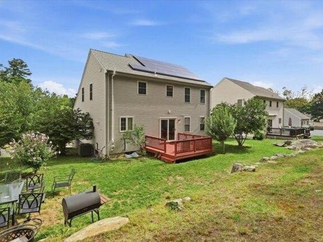 House for sale in Framingham, Middlesex County